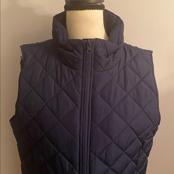 Lands end dark blue vest NEW size small (6-8) - Picture 2 of 9
